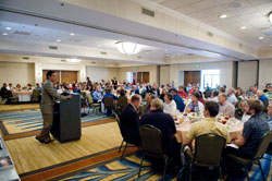 RNASA Chairman Rodolfo Gonz&aacute;lez addresses the Stellar Nominees at the Nassau Bay Hilton