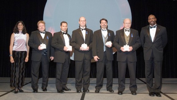 Photo of 2008 Stellar Awards winners in the Middle-Career Category.